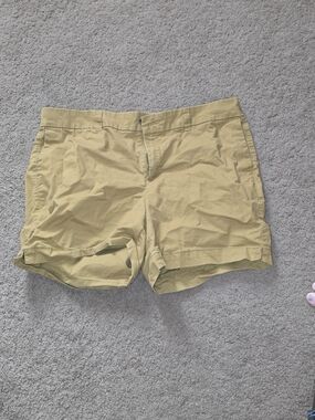 Old Navy Mustard Yellow Women's Cargo Shorts